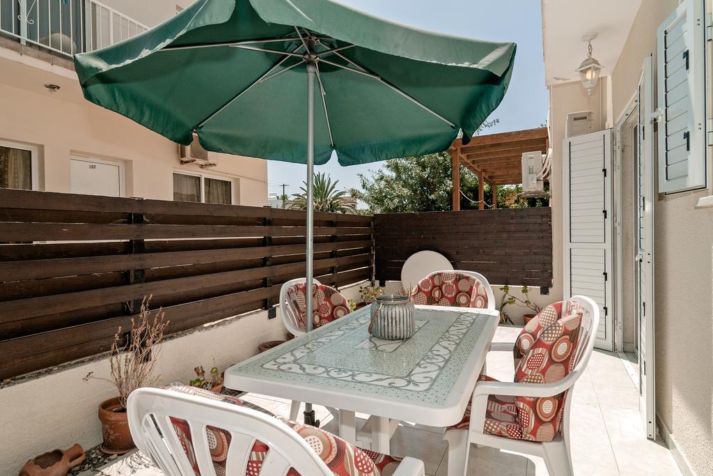 Sue'S Apartment Paphos Luaran gambar