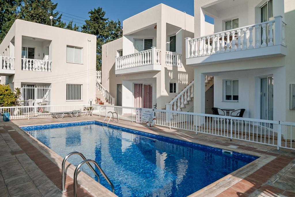 Sue'S Apartment Paphos Luaran gambar